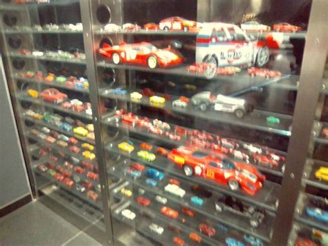 Modellini auto Herpa in esposizione