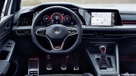 Interni Volkswagen Golf GTI digital cockpit