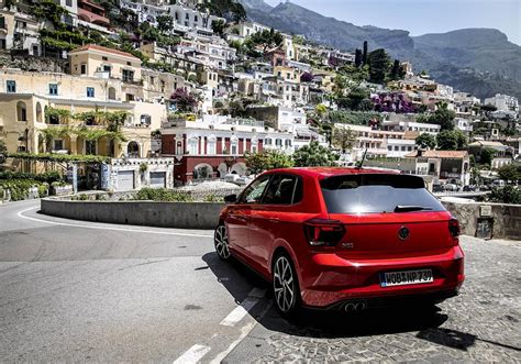 Volkswagen Polo GTI su strada