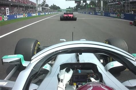 Immagine di Jack Brabham al volante della sua monoposto Brabham durante una gara