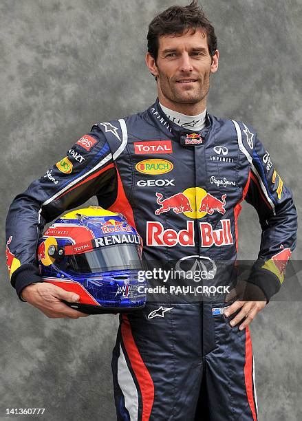 Mark Webber su una Red Bull in azione in pista