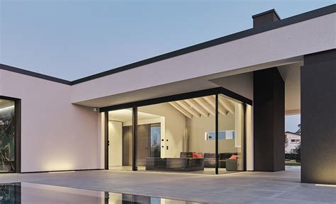 rappresentazione concettuale di interno ed esterno che si riflettono