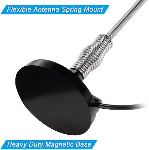 Antenna veicolare con base magnetica