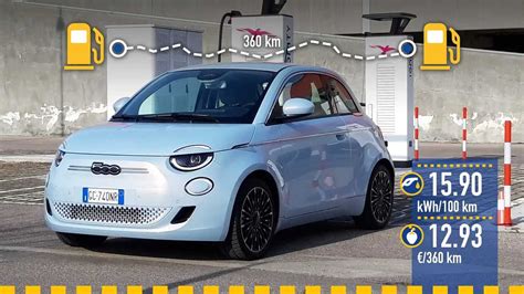 Una Fiat 500 elettrica in carica