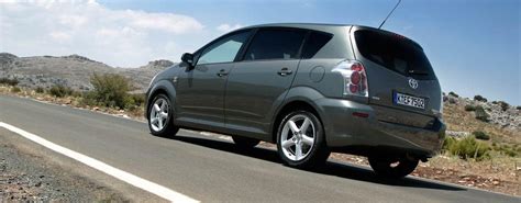 Toyota Corolla Verso terza generazione interni