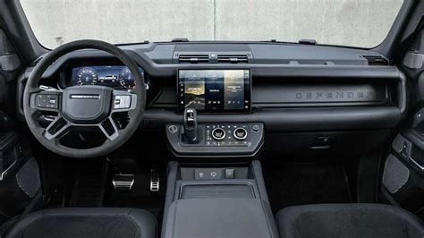Interni Land Rover Defender con layout versatile