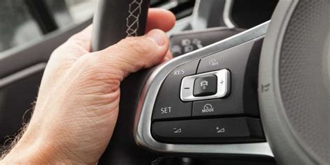 Differenza tra Cruise Control Adattivo e Pilot Assist