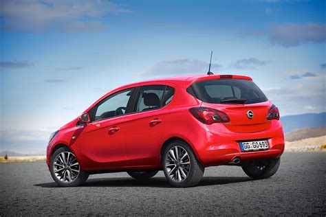 Opel Corsa 5 porte vista frontale