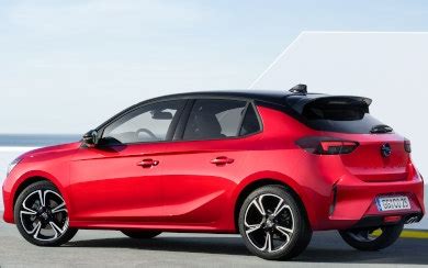 Opel Corsa 1.2 75 CV in città