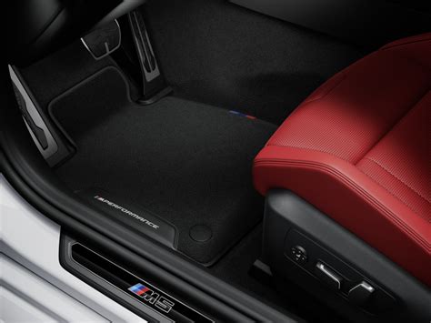 Interni BMW Serie 2 Coupé con accessori M Performance