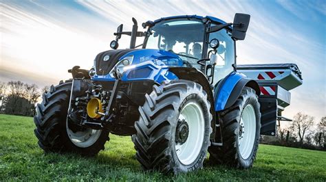 Trattori New Holland in esposizione