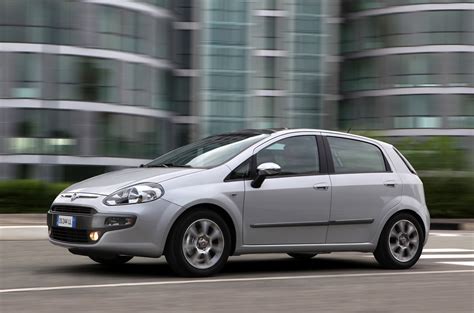 Fiat Punto Evo su strada extraurbana