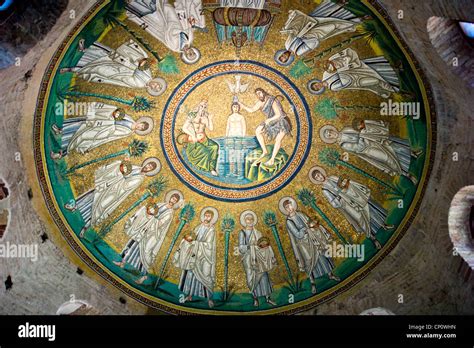 Mosaici della cupola del Battistero degli Ariani