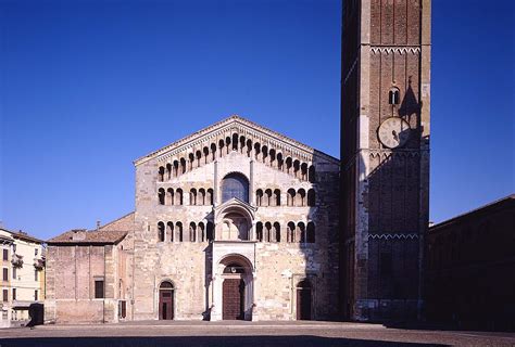 Facciata del Duomo di Ravenna