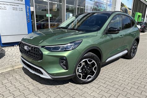 Ford Kuga Active X in primo piano