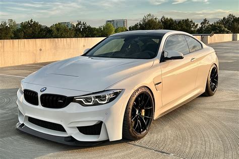 BMW M4 F82 laterale