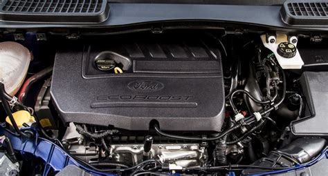 Ford Kuga diesel engine bay with FAP highlighted