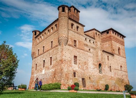 Castello di Grinzane Cavour
