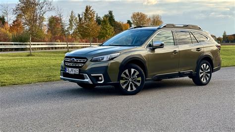 Subaru E-Outback esterno