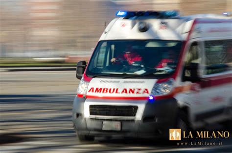 Dinamica dell'incidente tra ambulanza e pedone