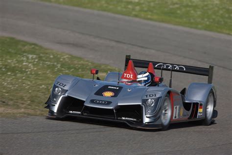 Audi R15 TDI in pista