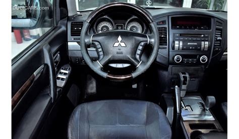 Interni Mitsubishi Pajero 2010