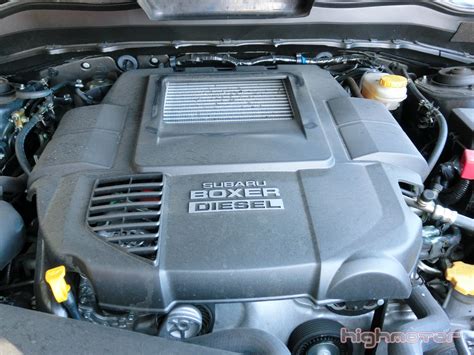 Motore Boxer Subaru con indicazione del baricentro
