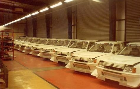 Motore centrale della Peugeot 205 T16