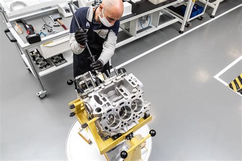 Rettifica della testata motore