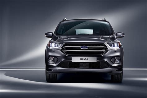 Dettaglio design anteriore Ford Kuga nuova generazione