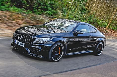 Mercedes-Benz C63 AMG Coupé in azione