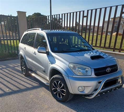 Toyota RAV4 XA20 con kit di rialzo installato