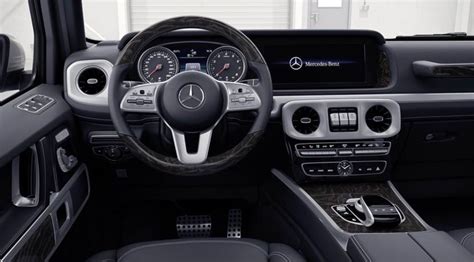 Interni di una Mercedes-Benz Classe G Autocarro N1