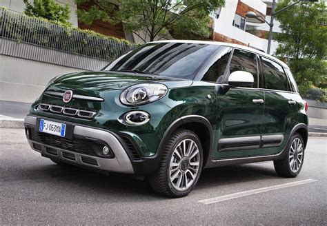 Fiat 500L Cross su strada sterrata