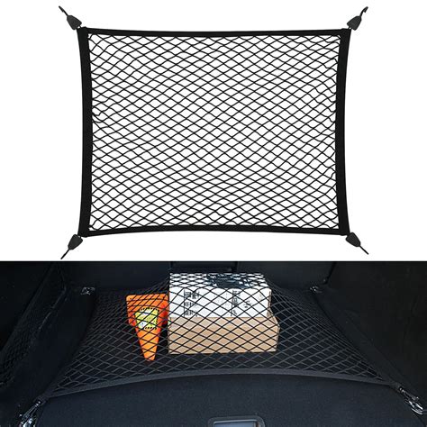 Bagagliaio di auto ben organizzato con rete elastica