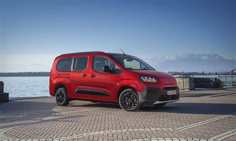 Fiat Qubo con cerchioni in lega sportivi
