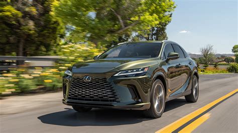 Lexus RX 450h dettaglio motore ibrido