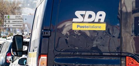Corriere SDA e UPS per le spedizioni di ricambi auto