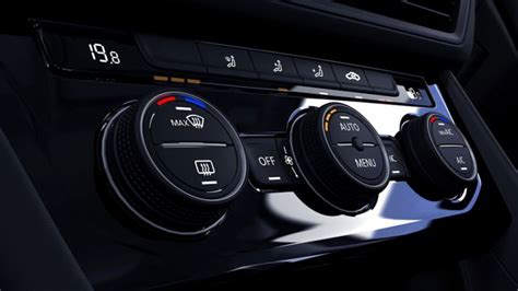Interno di un'auto Volkswagen con sistema Climatronic acceso