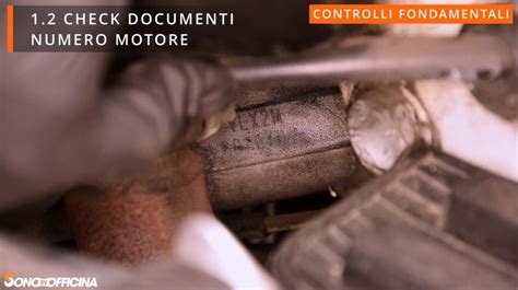 dettaglio del codice motore impresso su un componente meccanico Toyota