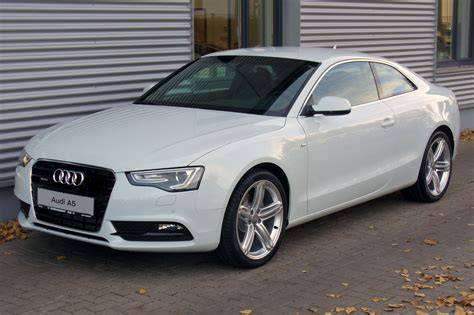 Audi A5 Coupé 2010 vista frontale