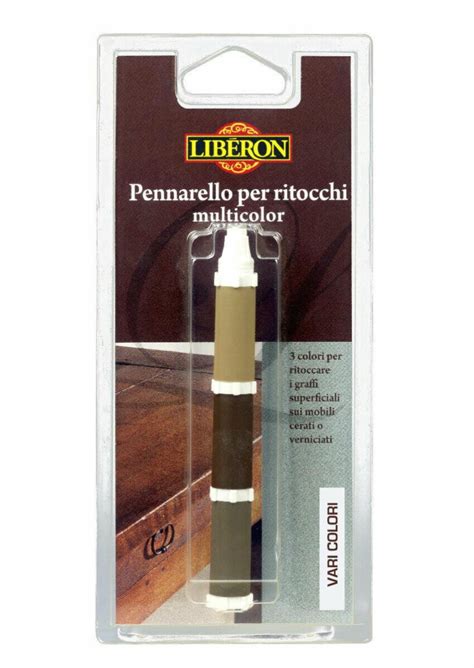 Dettaglio dell'applicazione del pennarello per ritocchi