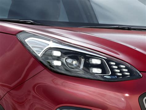 Kia Sportage fari LED anteriori