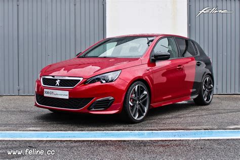 Peugeot 308 GTi Coupe Franche in pista