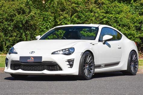 Toyota GT86 personalizzata con accessori TRD