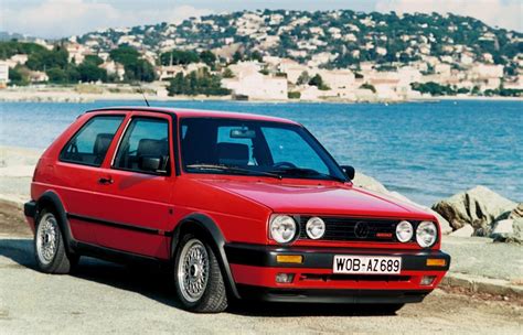 Volkswagen Golf GTI G60 in movimento