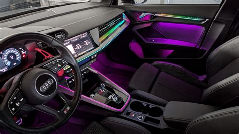 Interni Audi A3 con illuminazione ambiente