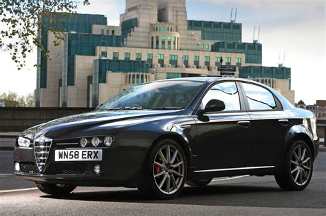 Alfa Romeo 159 in curva