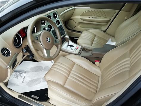 Interni Alfa Romeo 159 con pelle beige