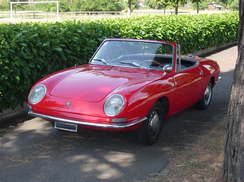 Fiat 850 Spider rossa